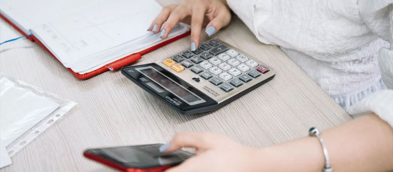 Featured image for article: 6 Ways to Improve Cash Flow